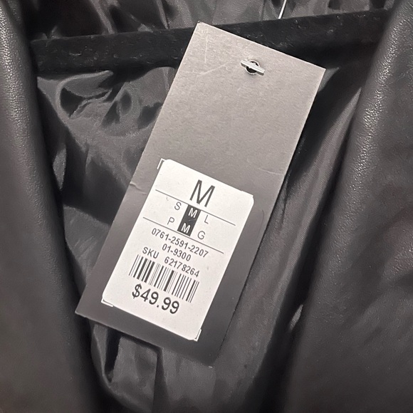 Leather jacket - Picture 2 of 2